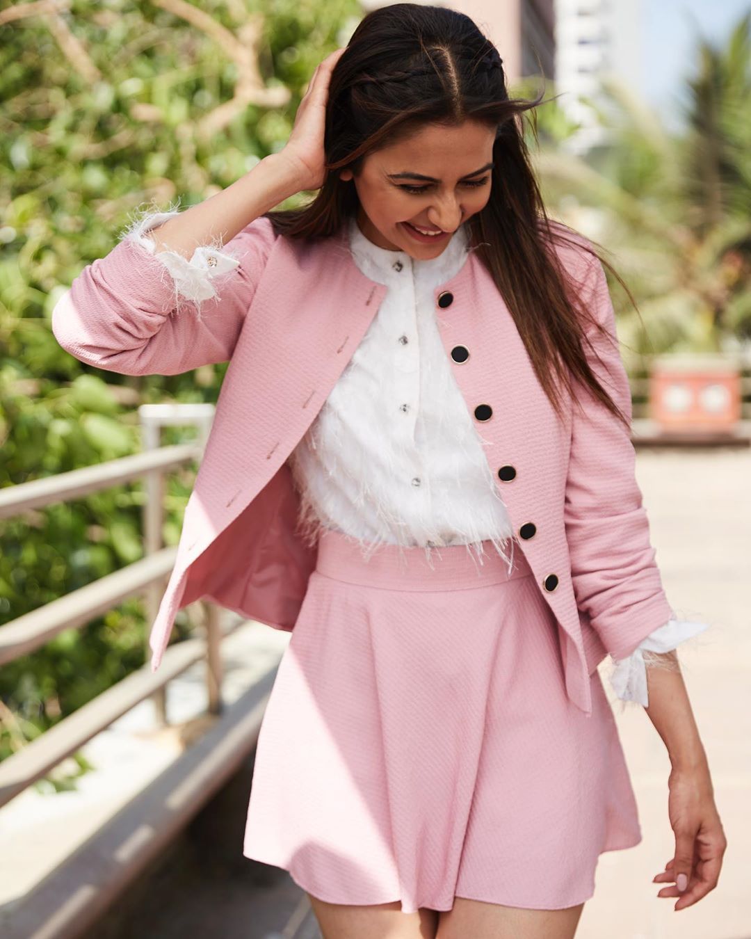 Rakul Preet sizzles in Pink at promotions of De De Pyaar De