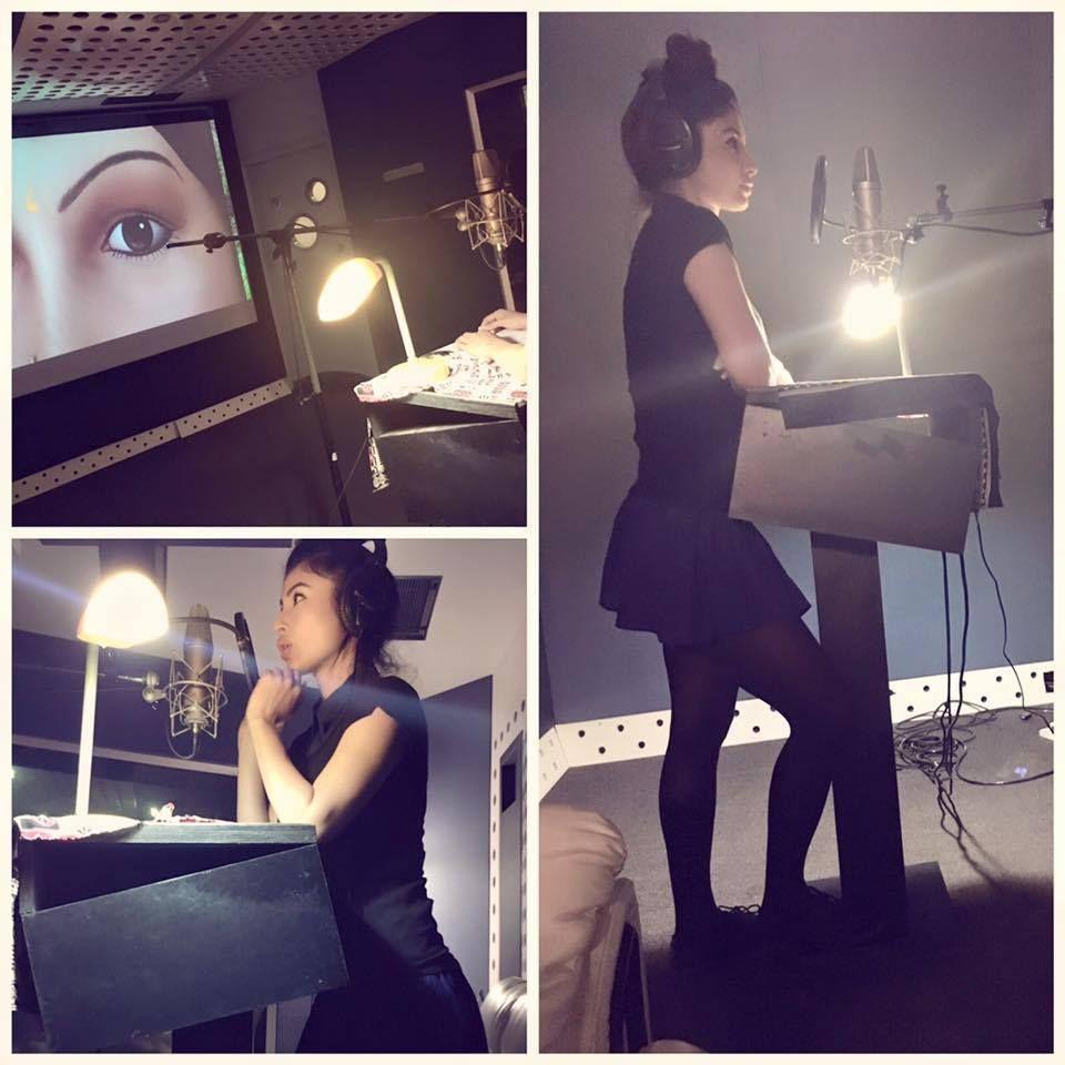 Rare & UNSEEN Private Photos of TV Actress Mouni Roy