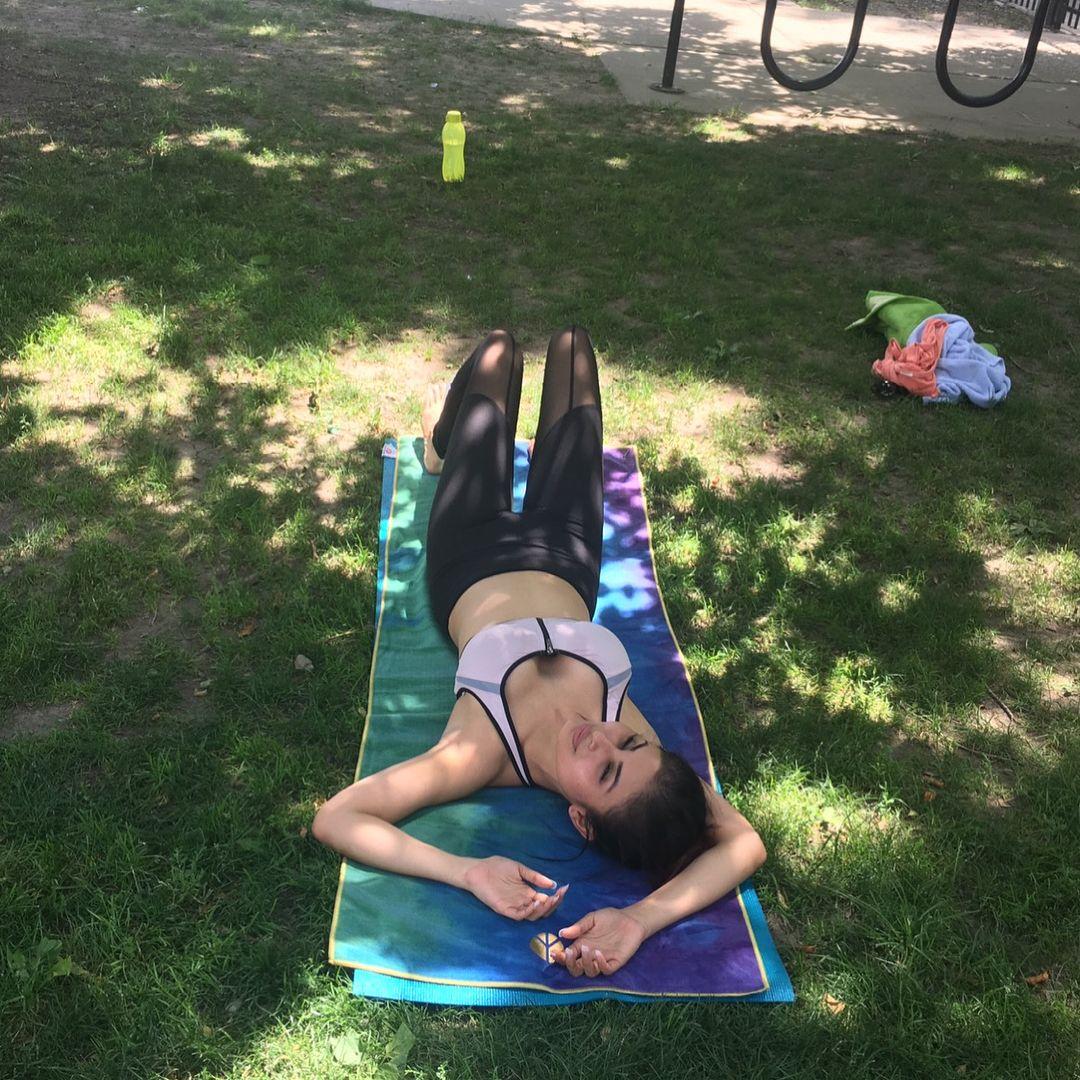 Rare & UNSEEN Private Photos of TV Actress Mouni Roy