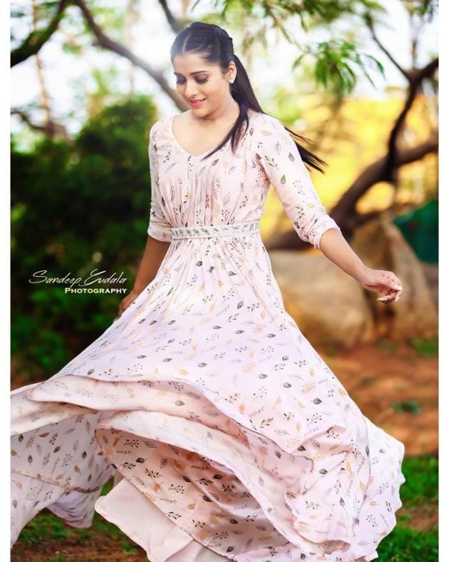 Rashmi Gautam Instagram Photos