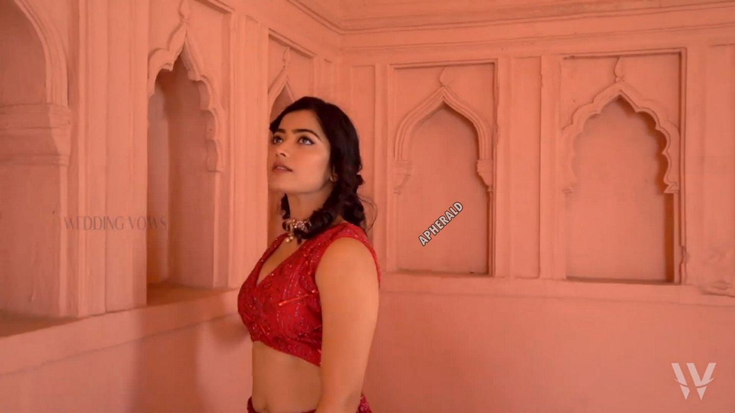 Rashmika Latest Spicy Photos