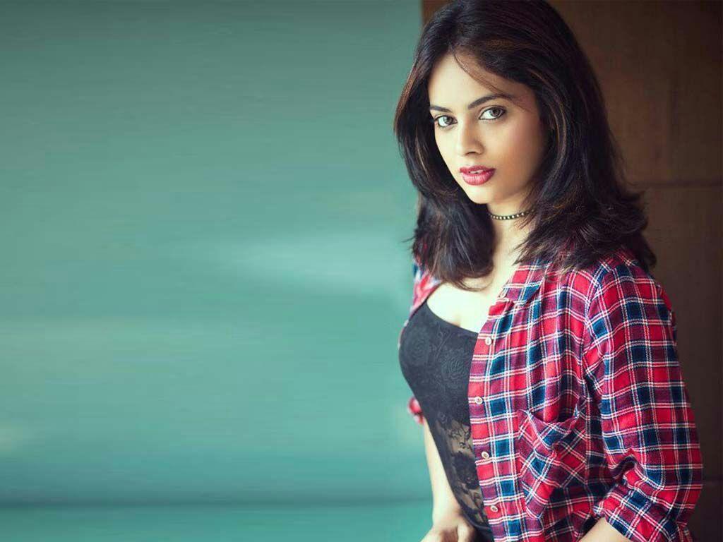 Ravishing Looks of Nandita Swetha Latest Photos