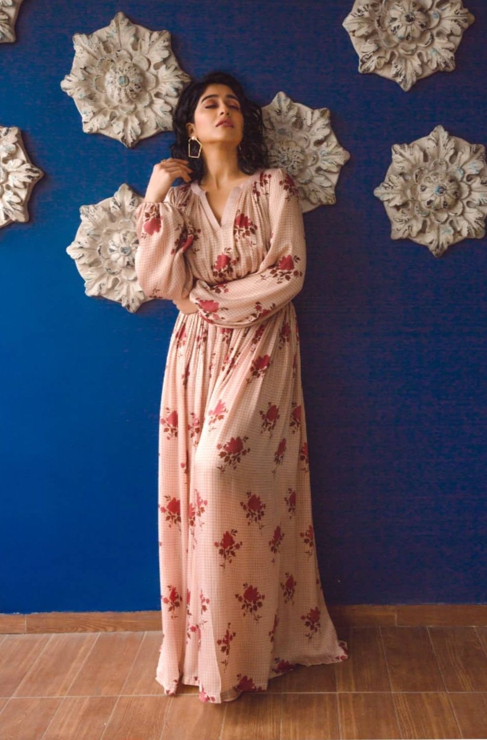 Regina Cassandra Latest HD Photos