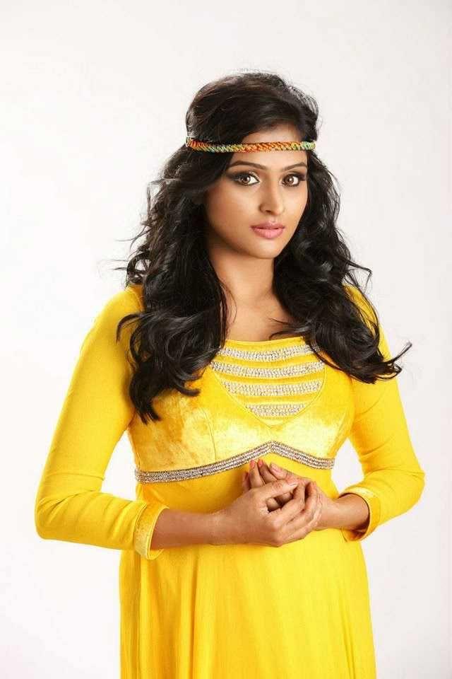 Remya Nambeesan Latest Photo Gallery