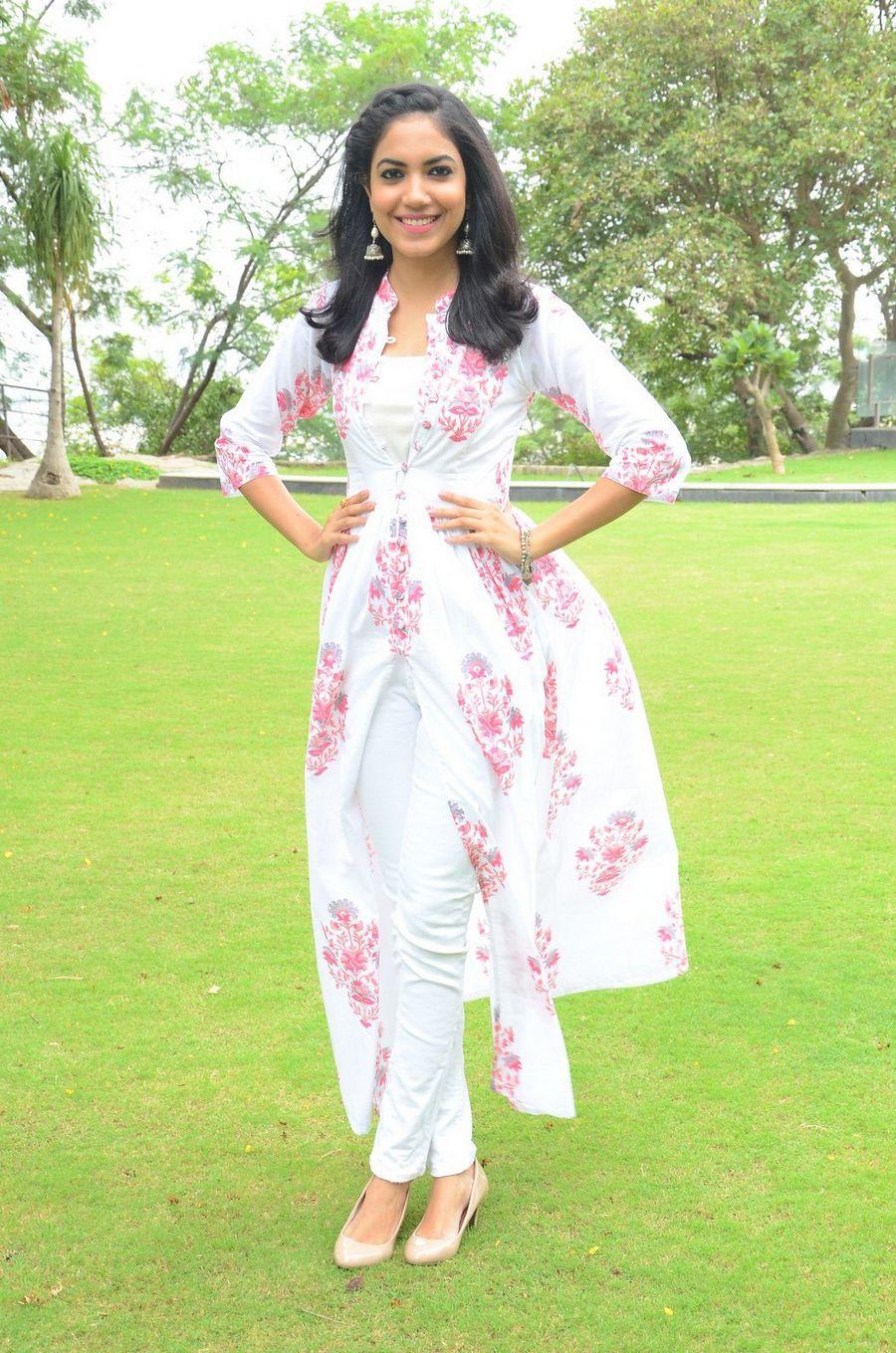 Rethu Varma Beautiful Pretty Stills