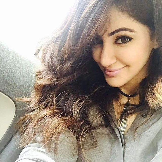 Reyhna Malhotra Unseen Photos Hot Pics Wallpapers HD Images