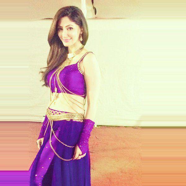 Reyhna Malhotra Unseen Photos Hot Pics Wallpapers HD Images