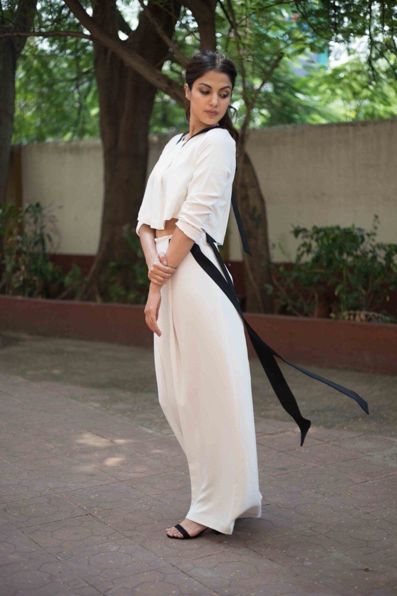 Rhea Chakraborty New Instagram Images