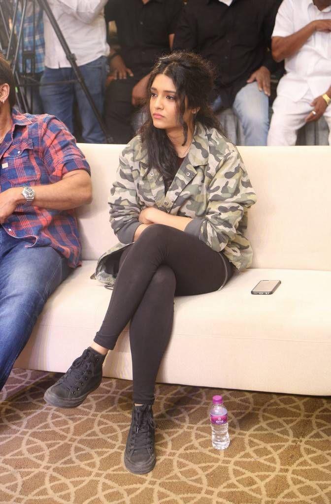 Ritika Singh Stills At Guru Theatrical Trailer Launch