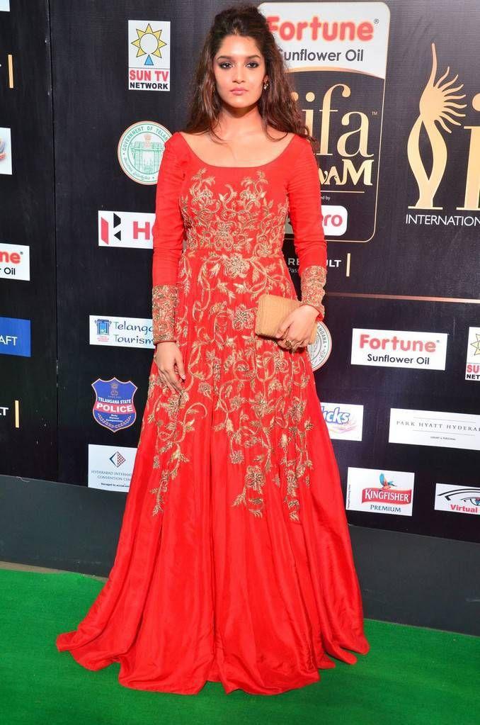 Ritika Singh Stills At IIFA Awards 2017