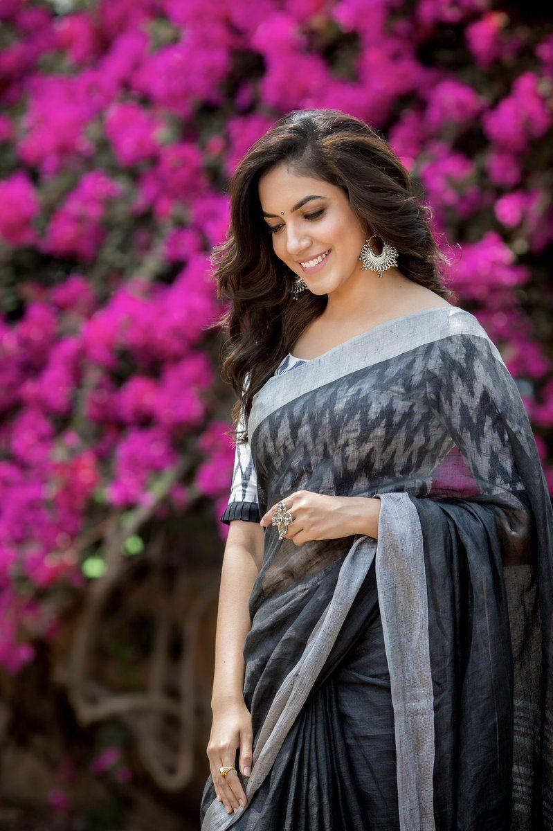 Ritu Varma looks absolutely beautiful in a designer saree