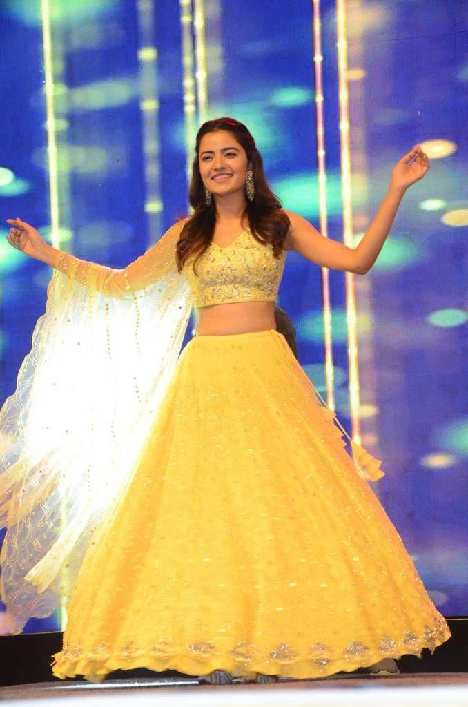 Rukshar Dhillon Krishnarjuna Yudham Movie Pre Release Event Stills