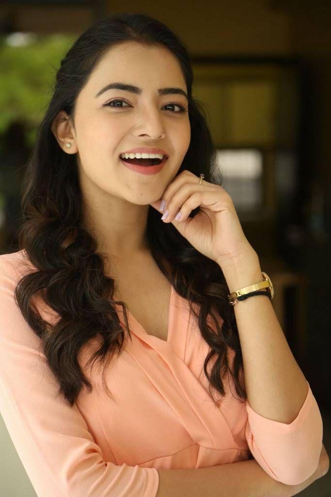 Rukshar Mir Stills At Aakatayi Movie Interview