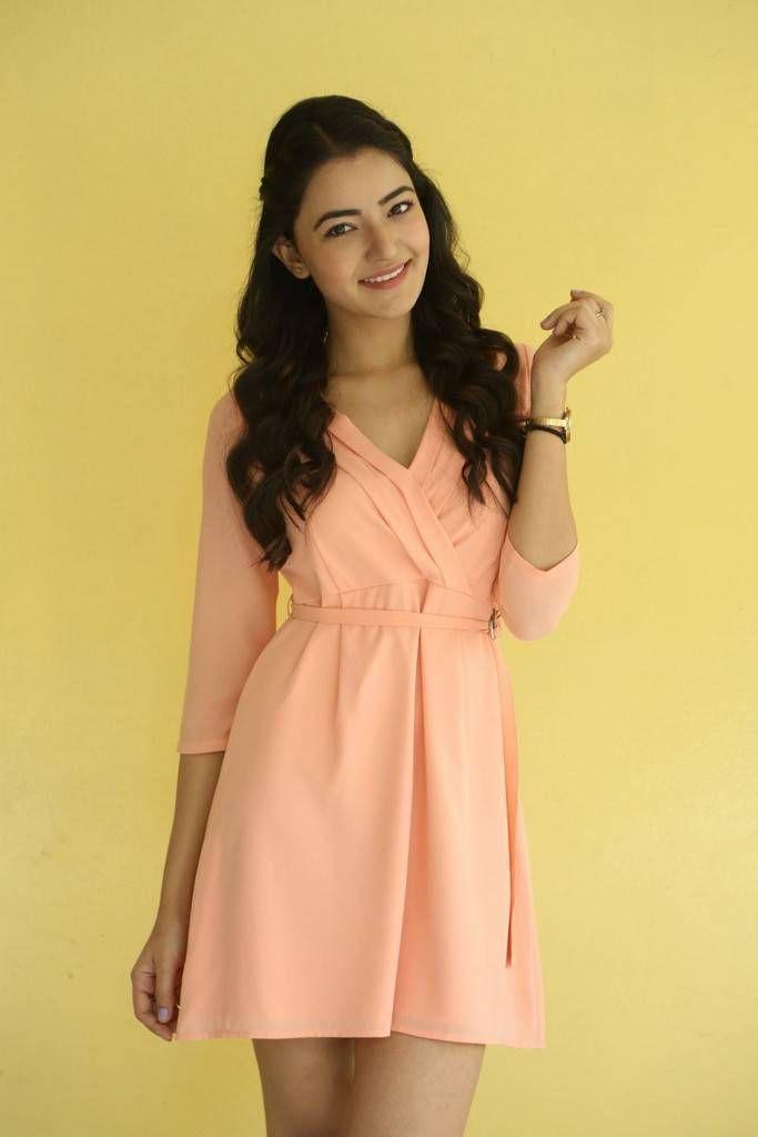 Rukshar Mir Stills At Aakatayi Movie Interview