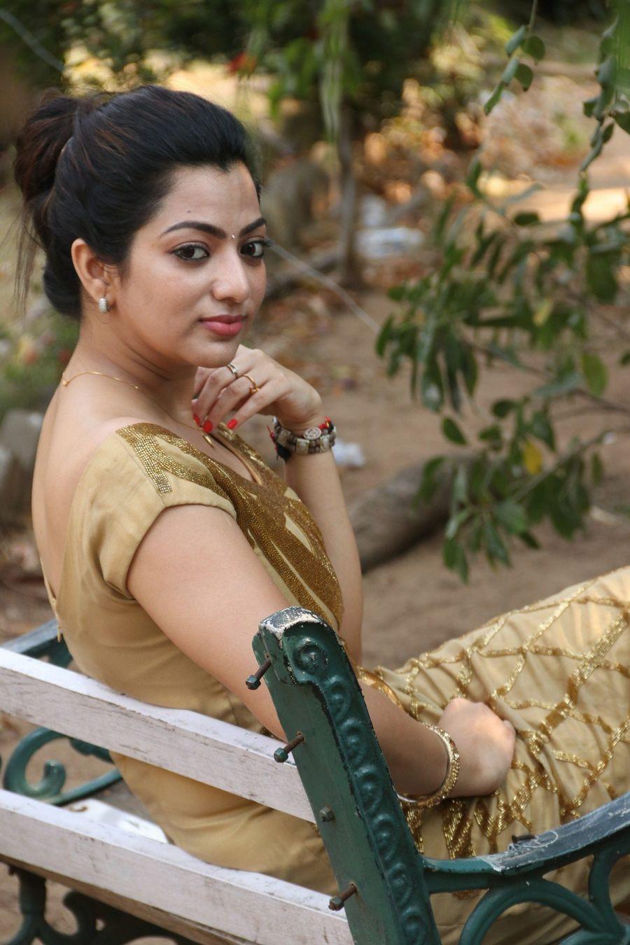 Saara Deva Stills At Shivalinga Press Meet