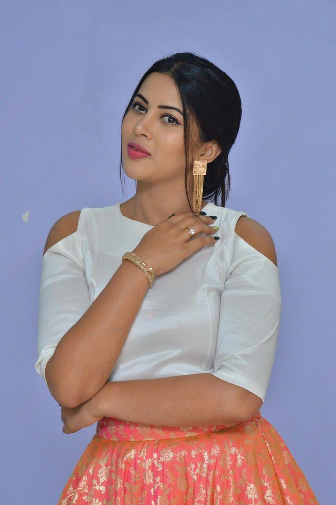 Sahar Afsha Latest Photoshoot Pics