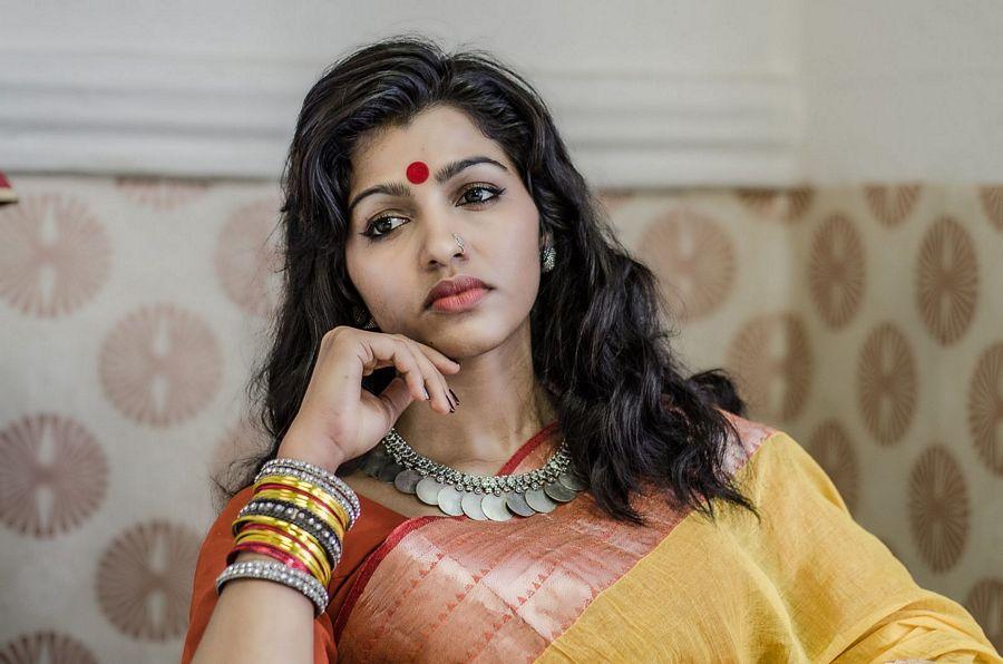 Sai Dhanshika Starring Sinam Movie Latest Stills