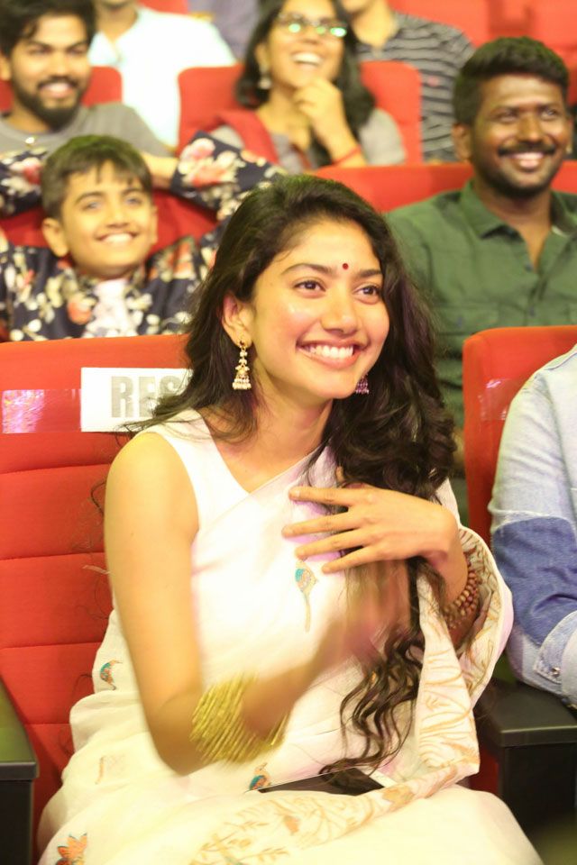 Sai Pallavi at Padi Padi Leche Manasu Pre Release Event Photos