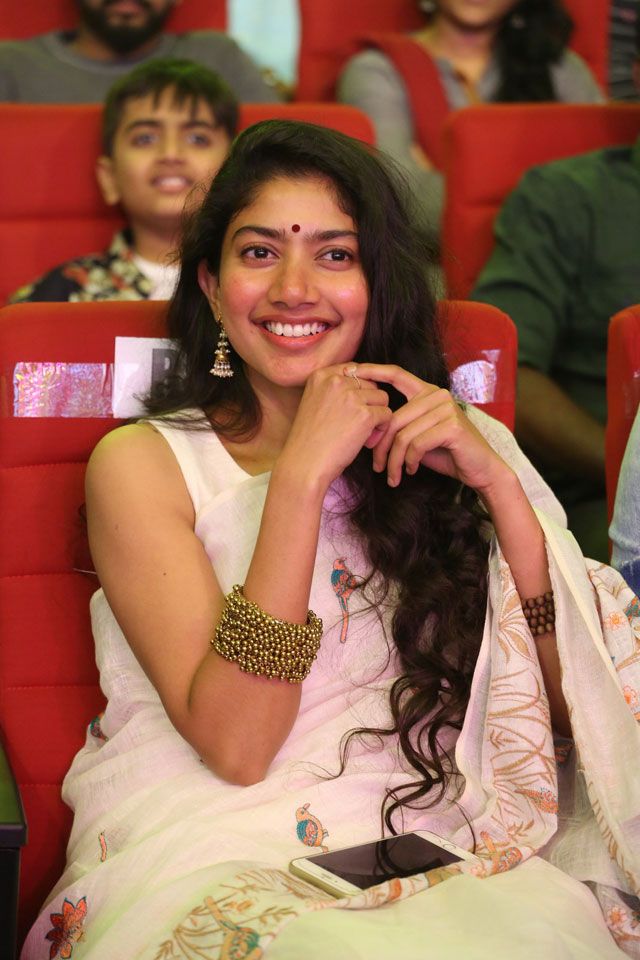 Sai Pallavi at Padi Padi Leche Manasu Pre Release Event Photos