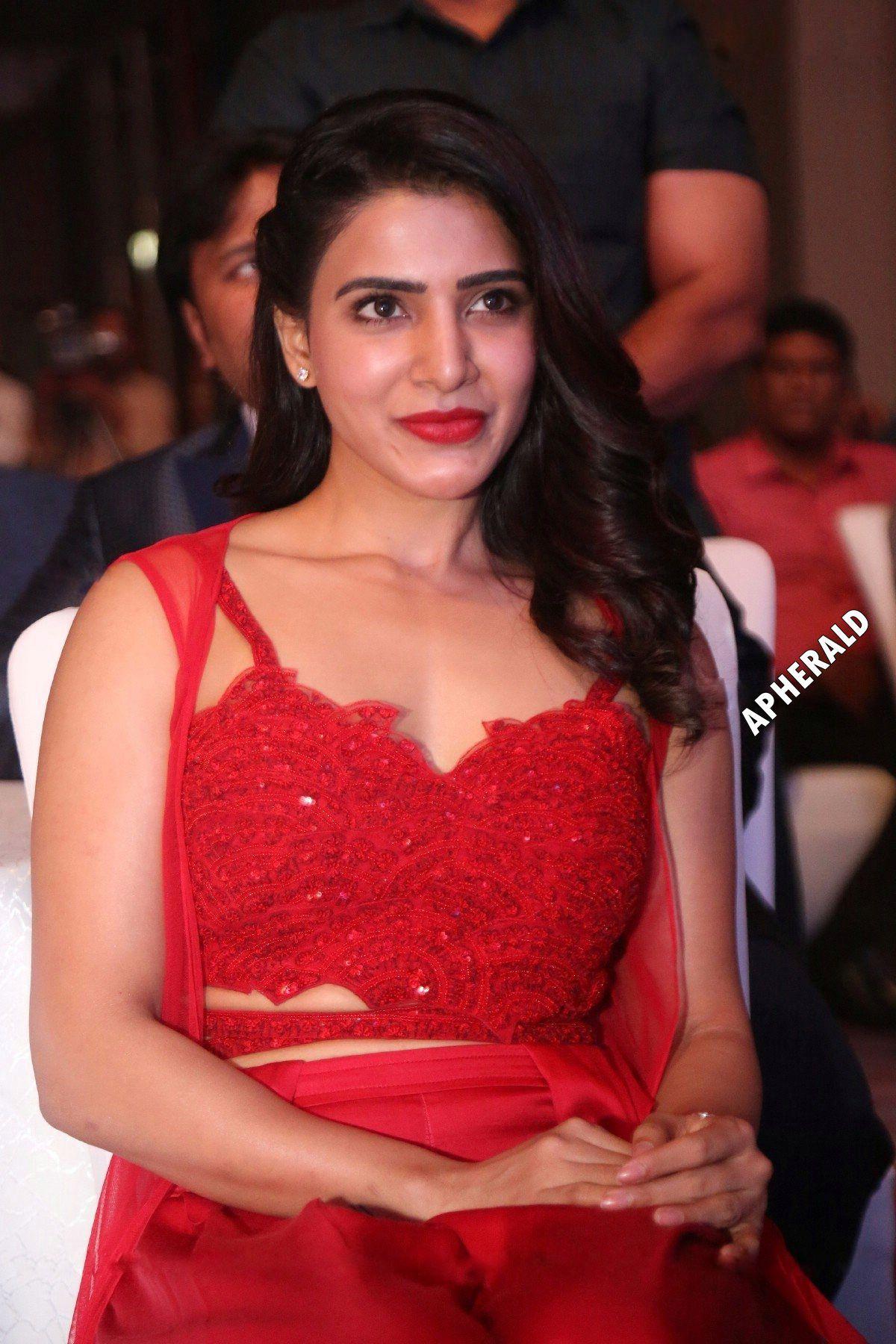 Samantha Akkineni Gorgeous Looking Photos Stills