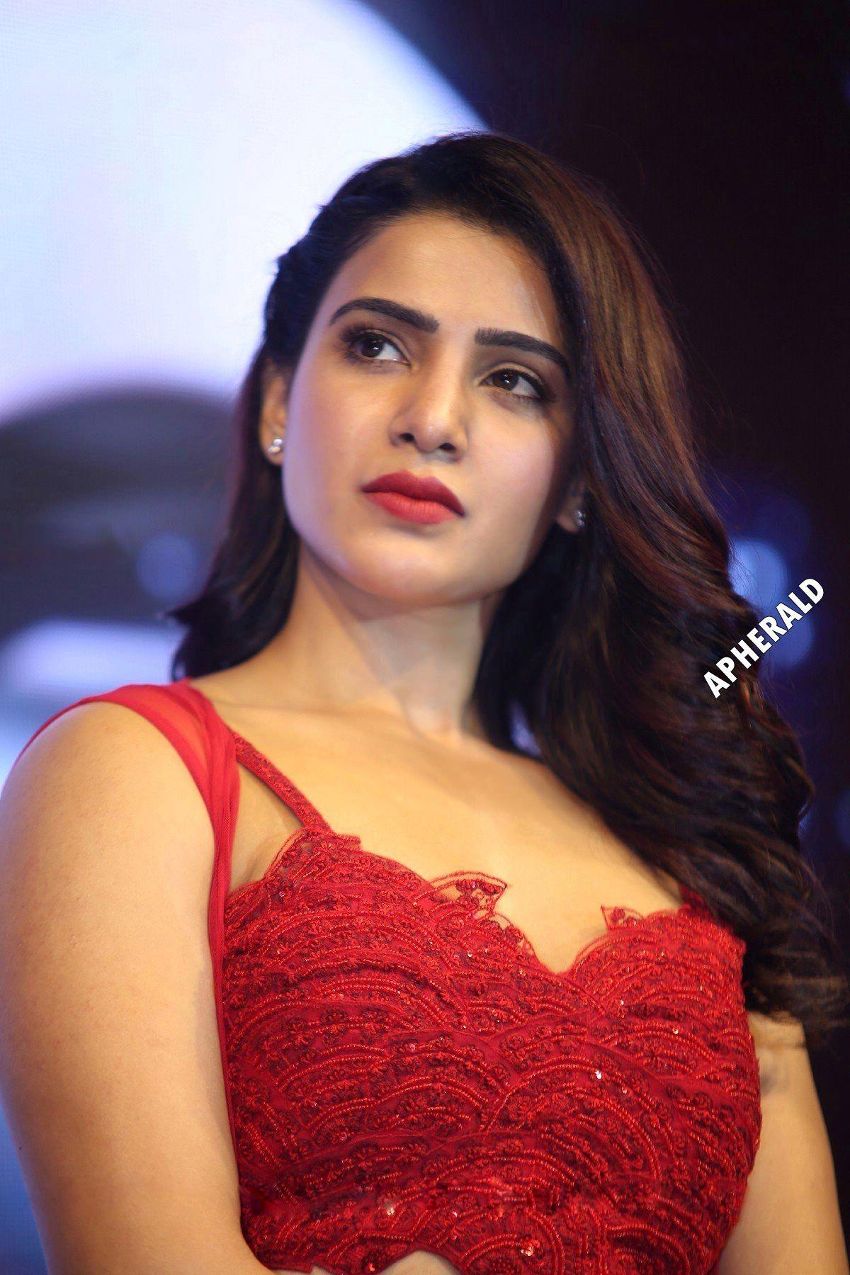 Samantha Akkineni Gorgeous Looking Photos Stills