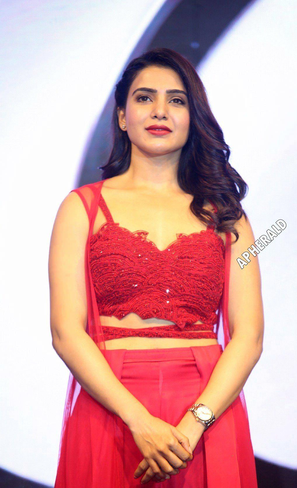 Samantha Akkineni Gorgeous Looking Photos Stills