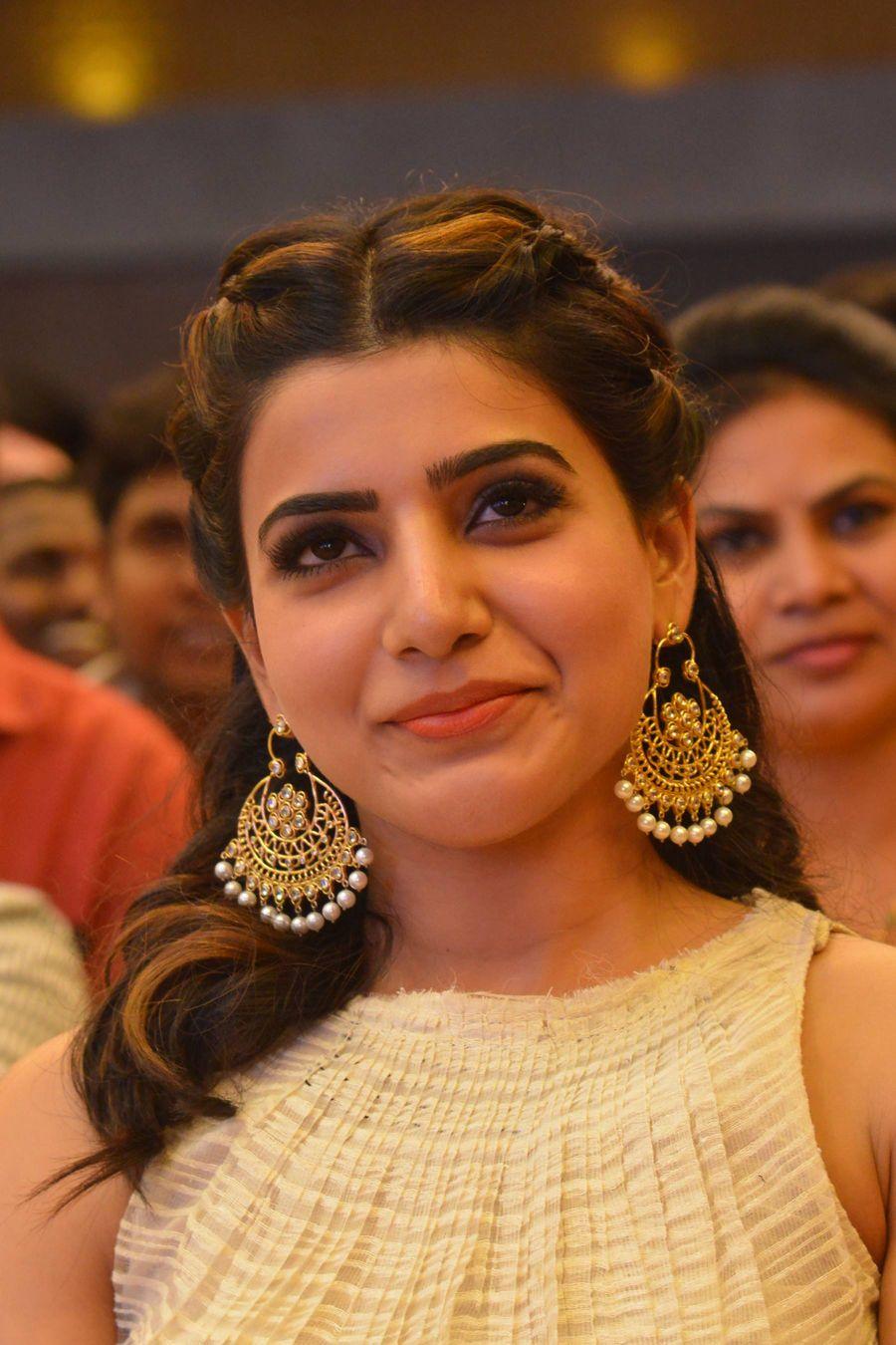 Samantha Latest Stills at Jewellery Expo