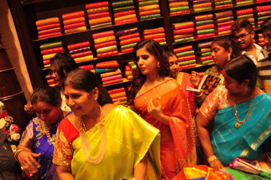Samantha Latest Stills at South India Shoping Mall