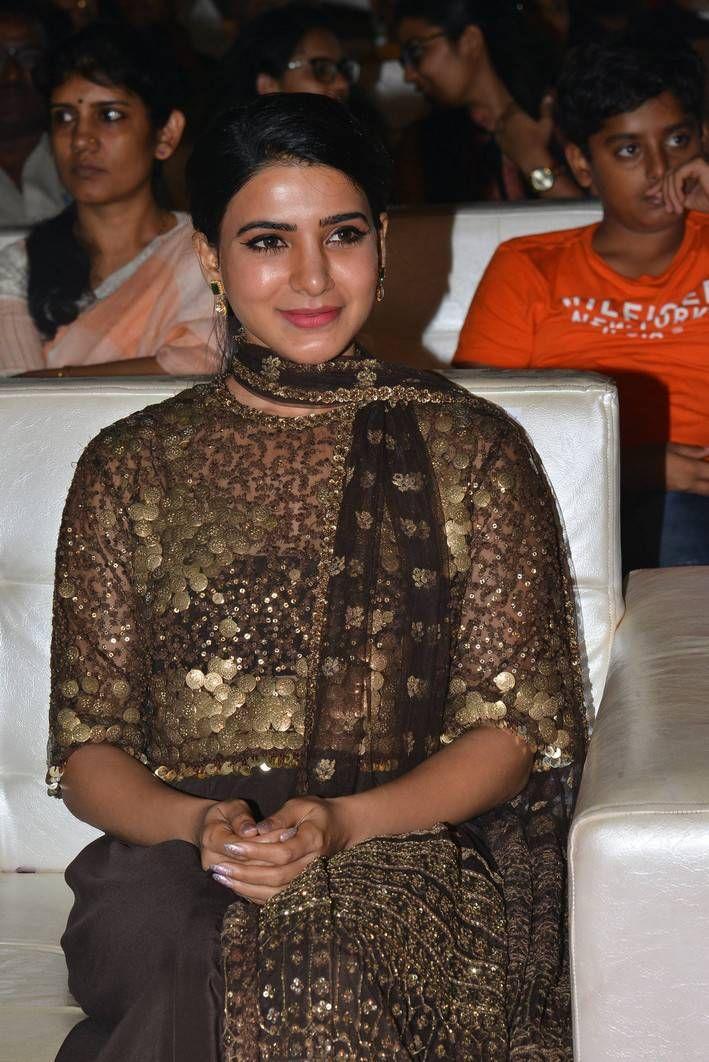 Samantha Stills at Rangasthalam Pre Release Event