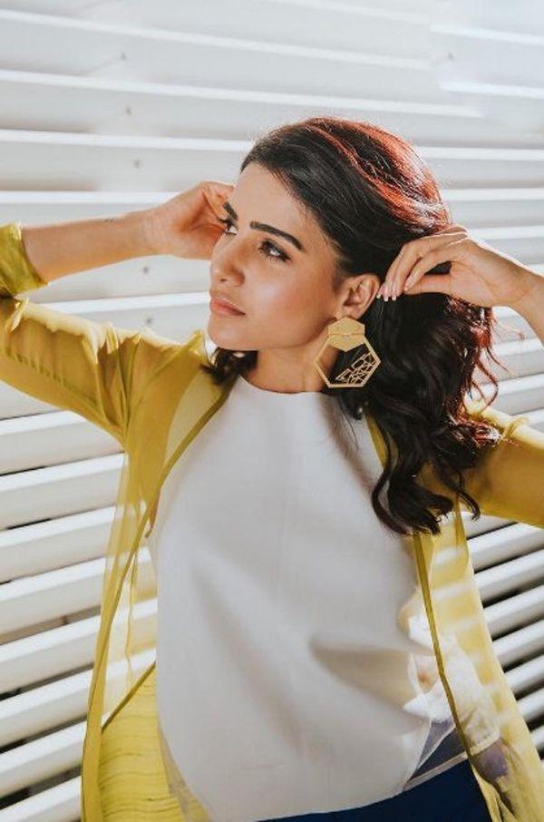 Samantha looks unique in her own style in this outfit Photos