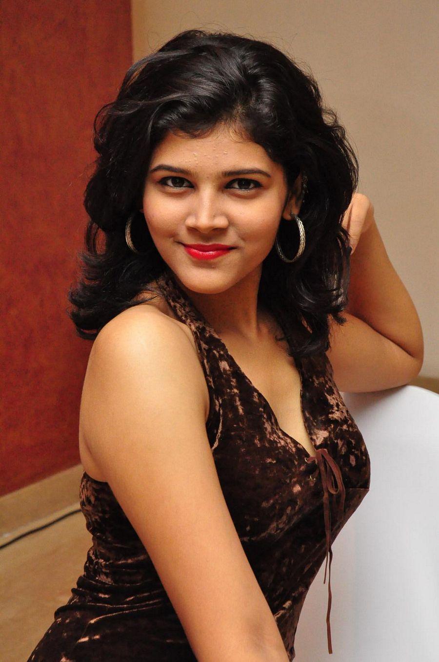 Sangeetha Sexy Pics