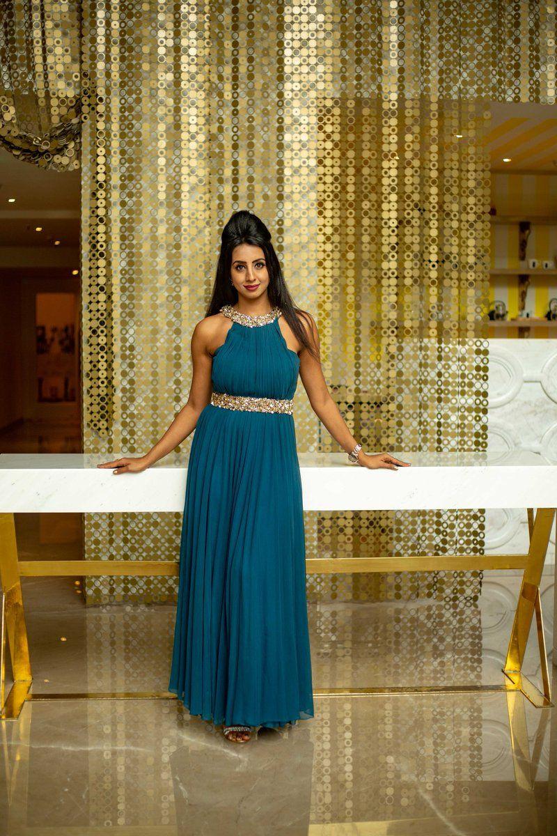 Sanjjanaa Galrani looks stunning in her latest photoshoot