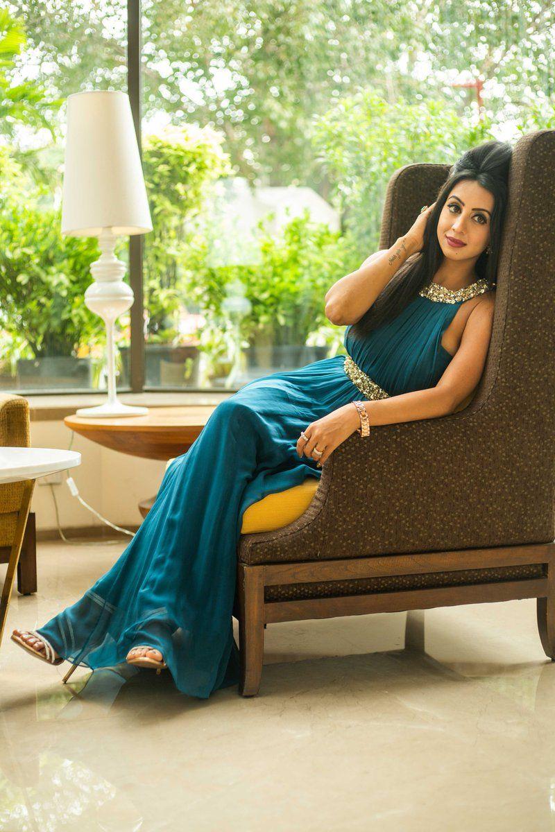 Sanjjanaa Galrani looks stunning in her latest photoshoot