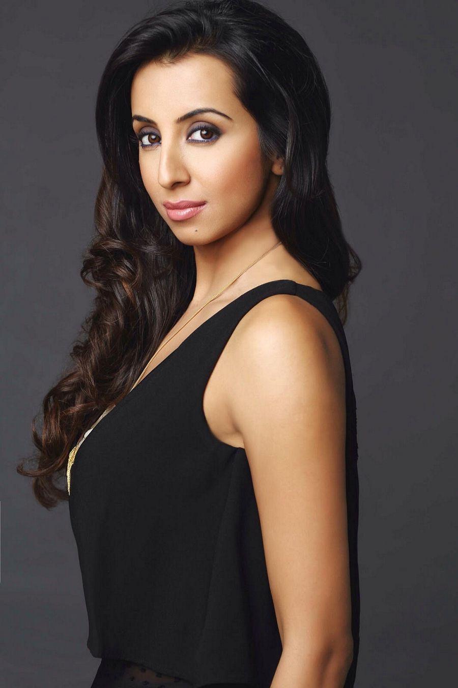 Sanjjanaa Latest Photoshoot Stills in Black Dress