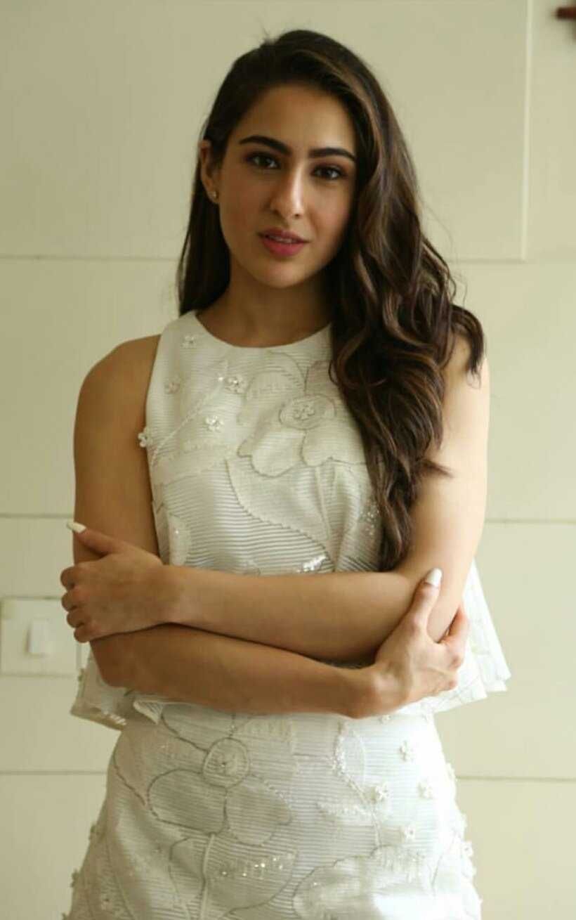 Sara Ali Khan Latest Photopics