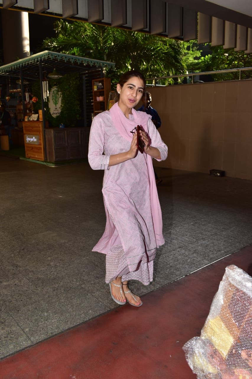 Sara Ali Khan Photos