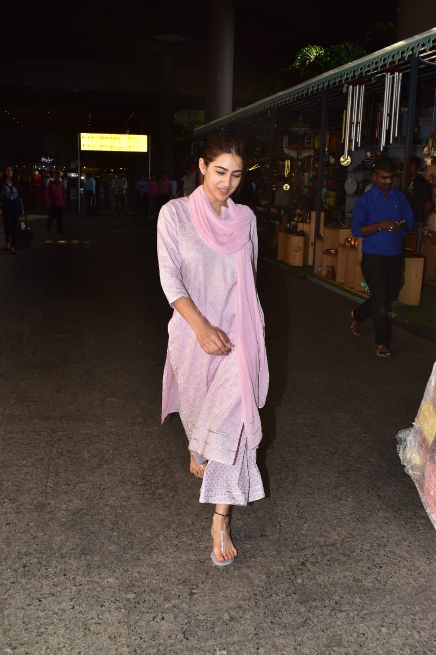 Sara Ali Khan Photos