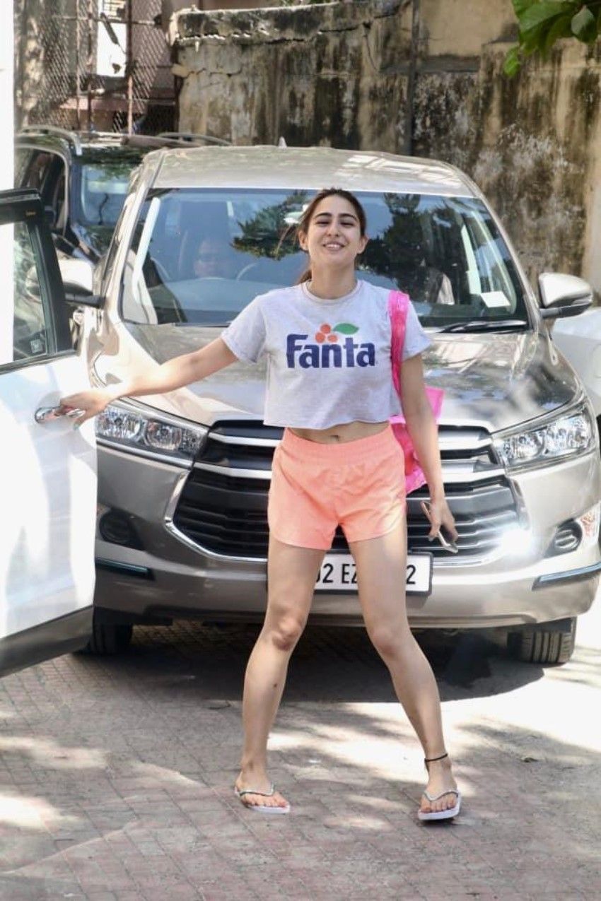 Sara Ali Khan Photos
