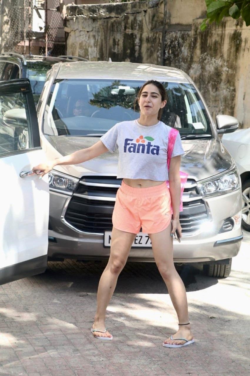 Sara Ali Khan Photos