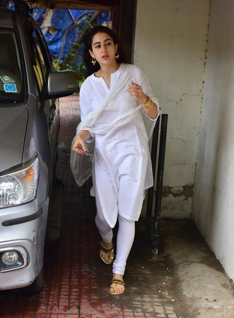 Sara Ali Khan Recent Photos