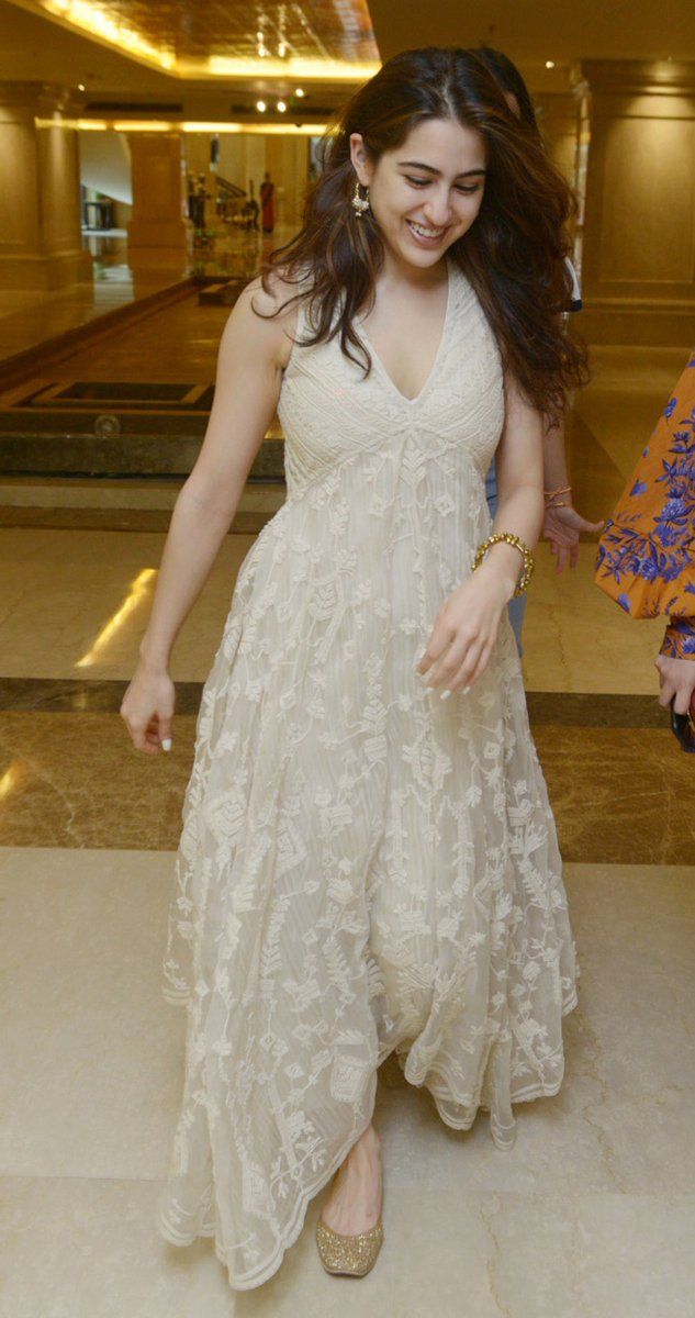 Sara Ali Khan Recent Photos