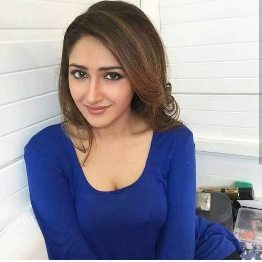 Sayesha Saigal Latest Images