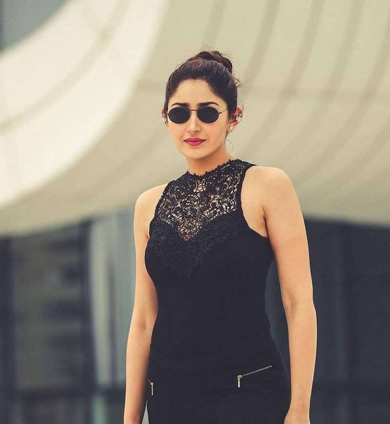 Sayesha Saigal Latest Images