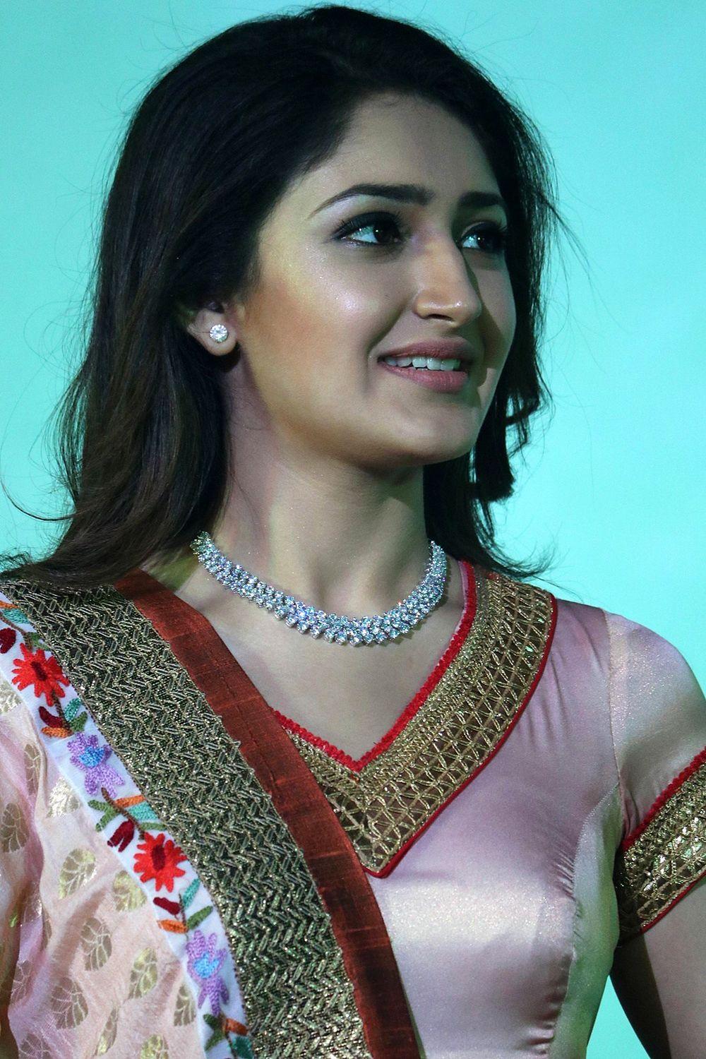 Sayesha Saigal Latest Photos Stills