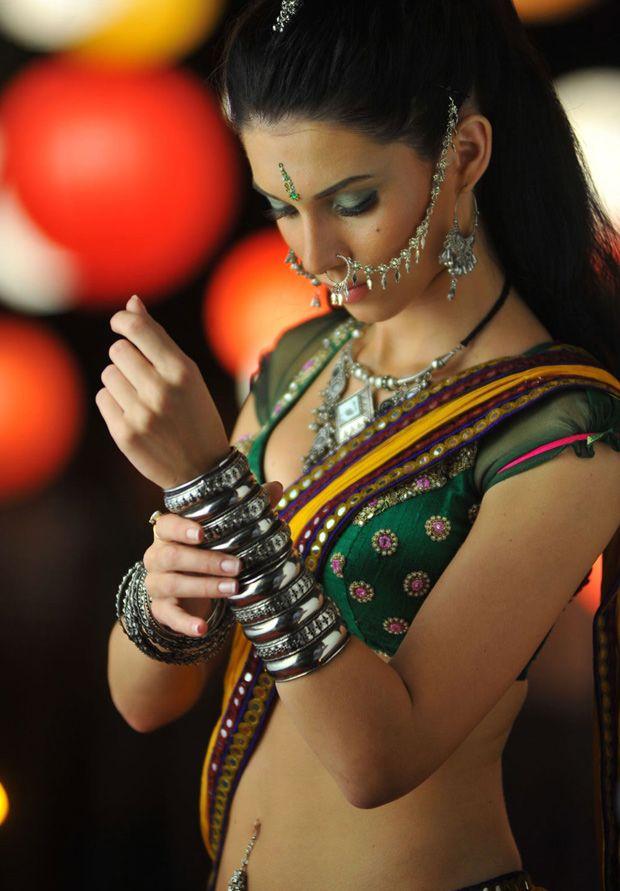 Scarlett Wilson Hot Photos