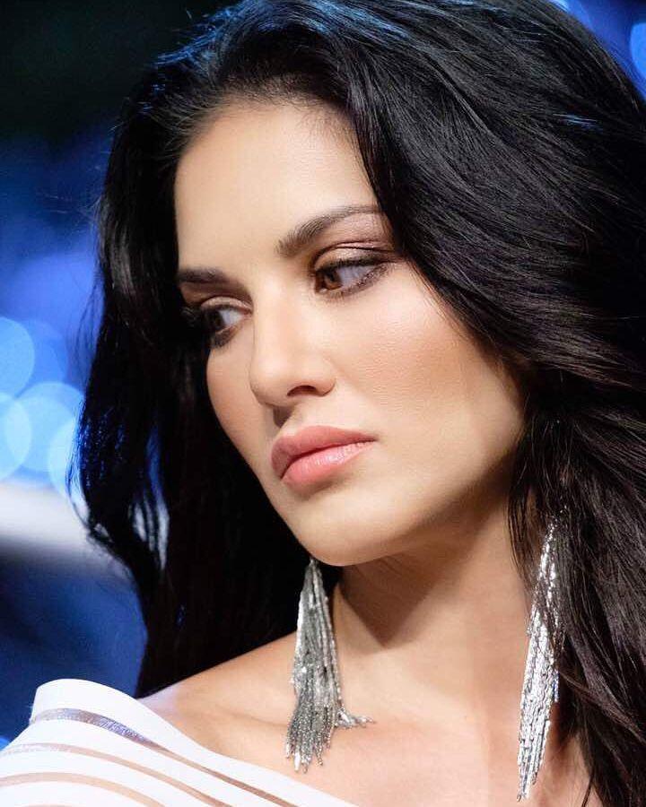 See The Sizzling Instagram Pictures Of Sunny Leone