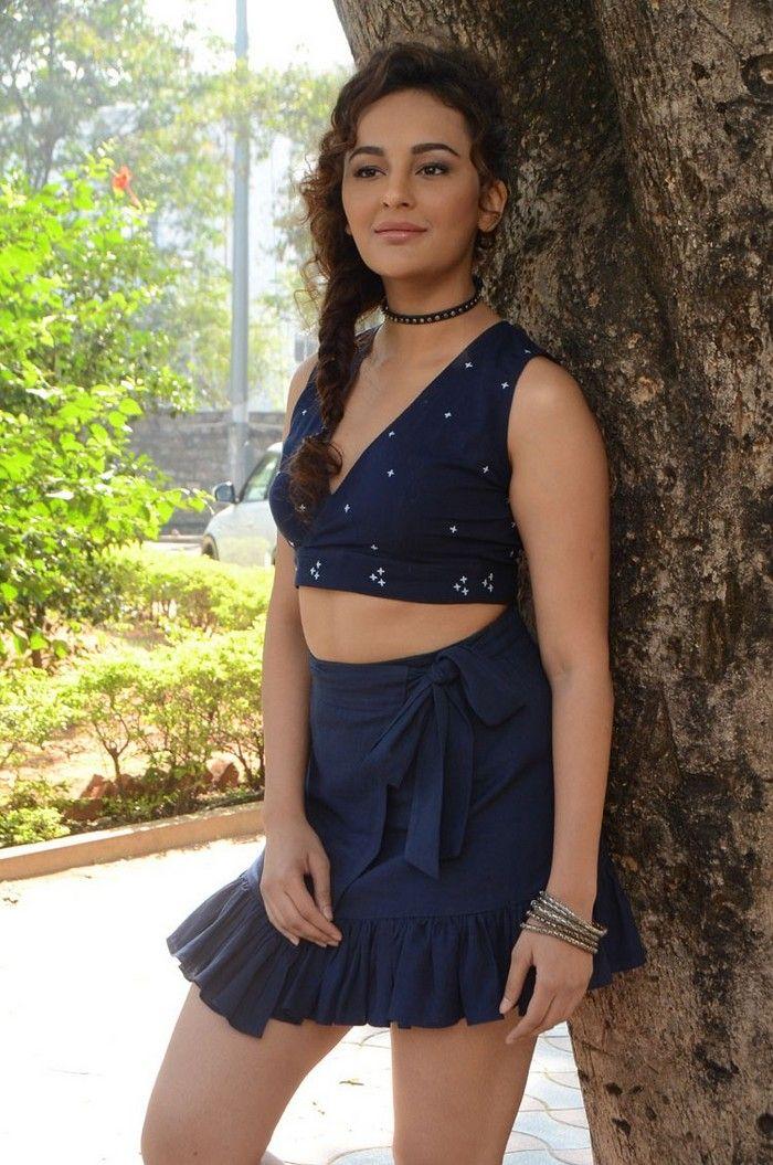 Seerat Kapoor Latest 2017 New Photo Stills