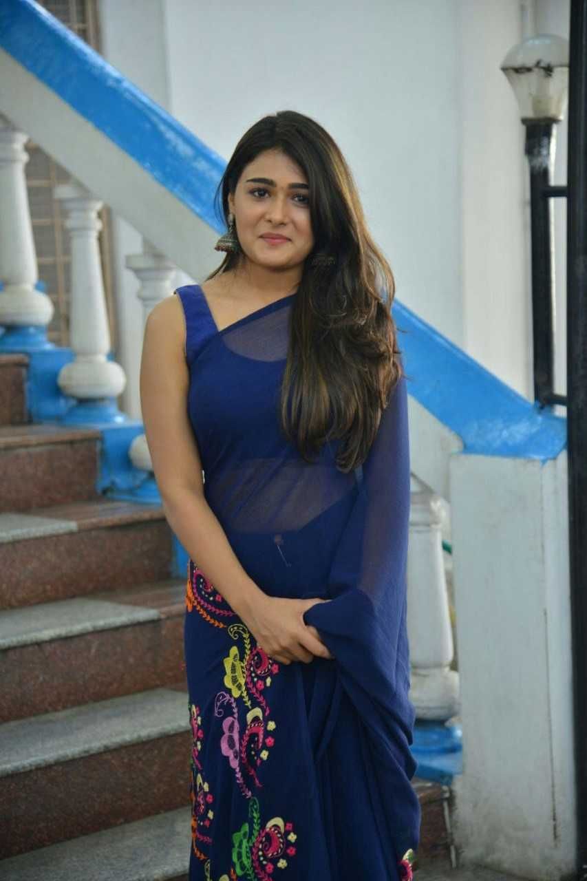 Shalini Pandey Blue Saree Pics