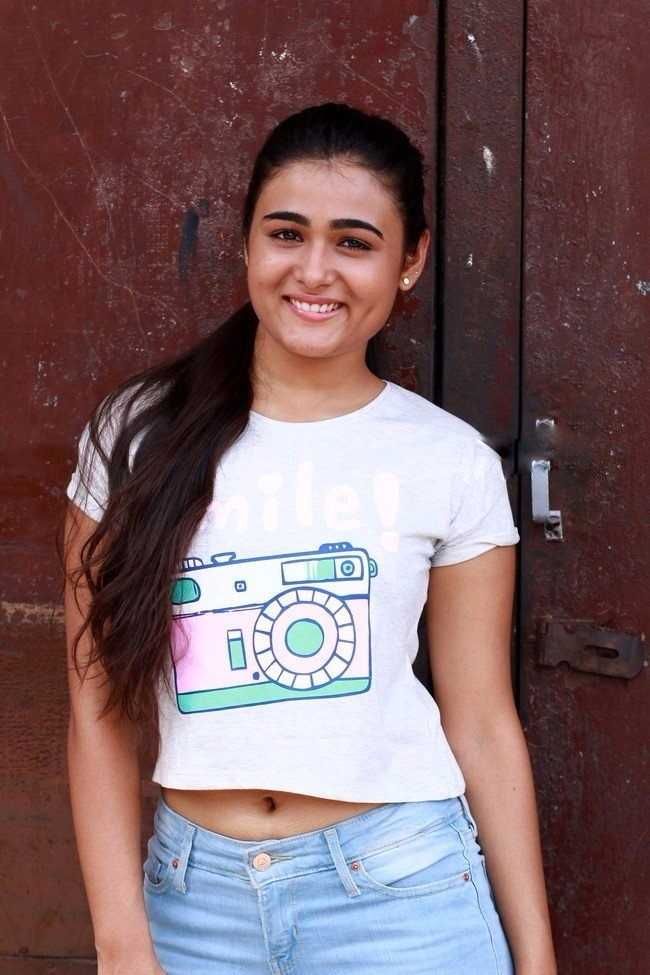 Shalini Pandey Latest Images