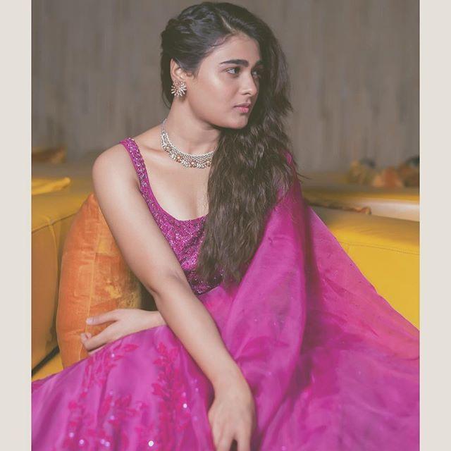 Shalini Pandey Latest Pictures